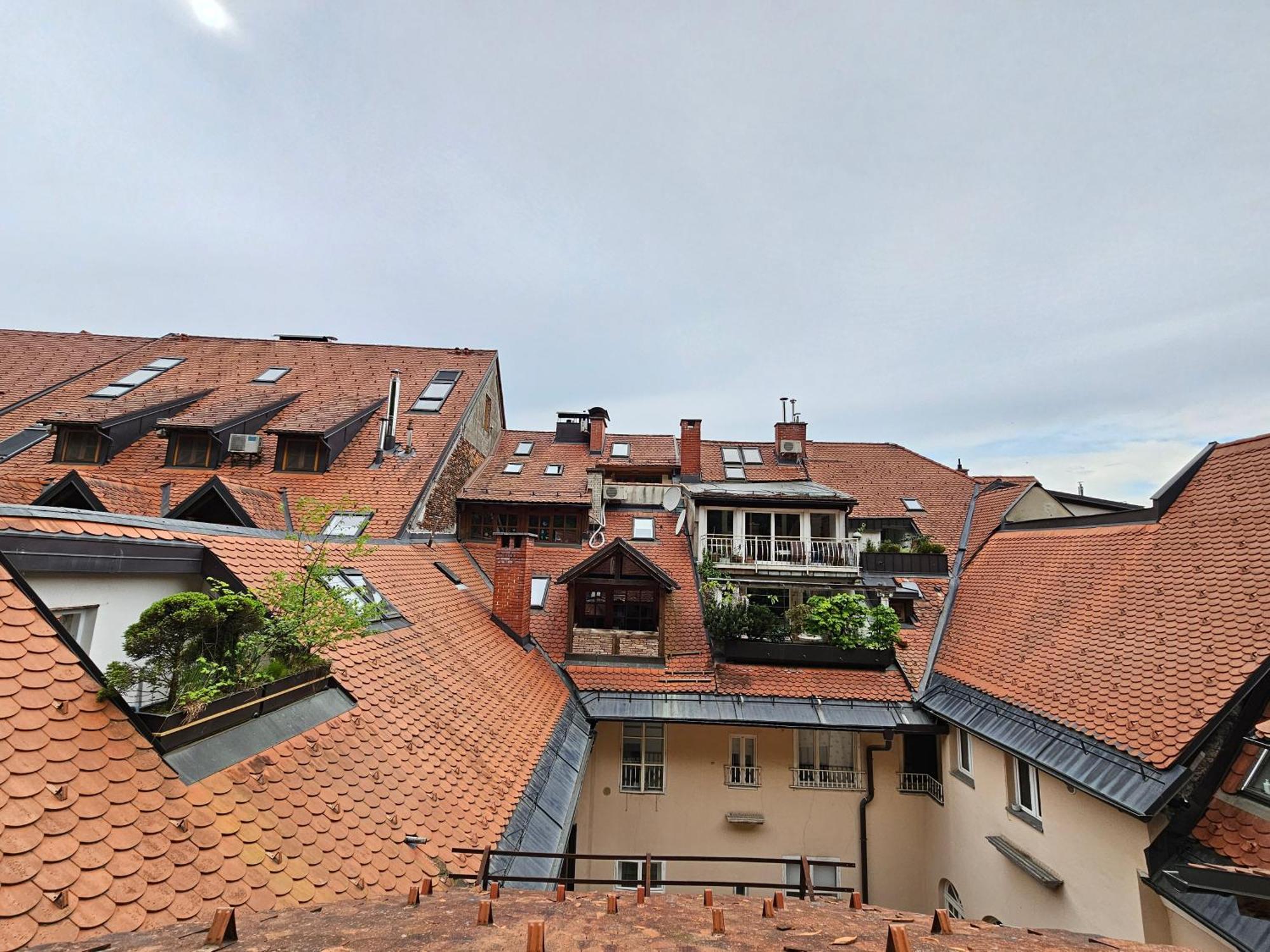 尼娜旅游公寓 卢布尔雅那 外观 照片